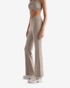 Restore High Rise Flare Legging 10 Restore High Rise Flare Legging -Roots Sale Store 38080118 CB8 c