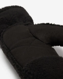 Womens Kombi Camila Sherpa Mitt -Roots Sale Store 42020065 001 d