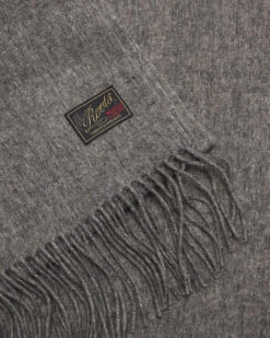 Blanket Scarf -Roots Sale Store 42030211 004 c