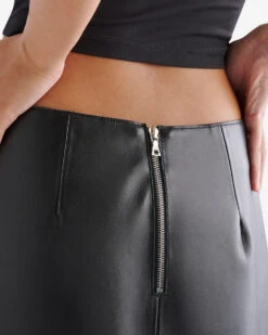 Short Leather Skirt -Roots Sale Store 49040001 001 f