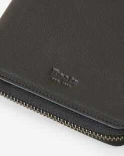 Passport Wallet Prince -Roots Sale Store 56060138 001 e